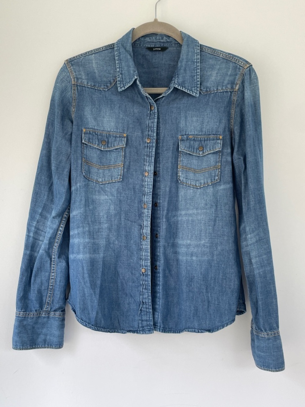The Wren Slim Western Chambray Shirt from J. Crew No Tag measures: p2p 19” L 24”